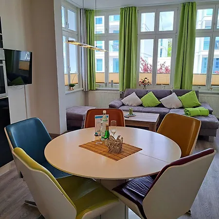 Erika 06 - Nur 50 M Zum Ostssestrand ゼーバート・ヘリングスドルフ