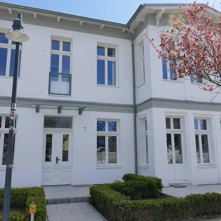 Erika 06 - Nur 50 M Zum Ostssestrand * ゼーバート・ヘリングスドルフ